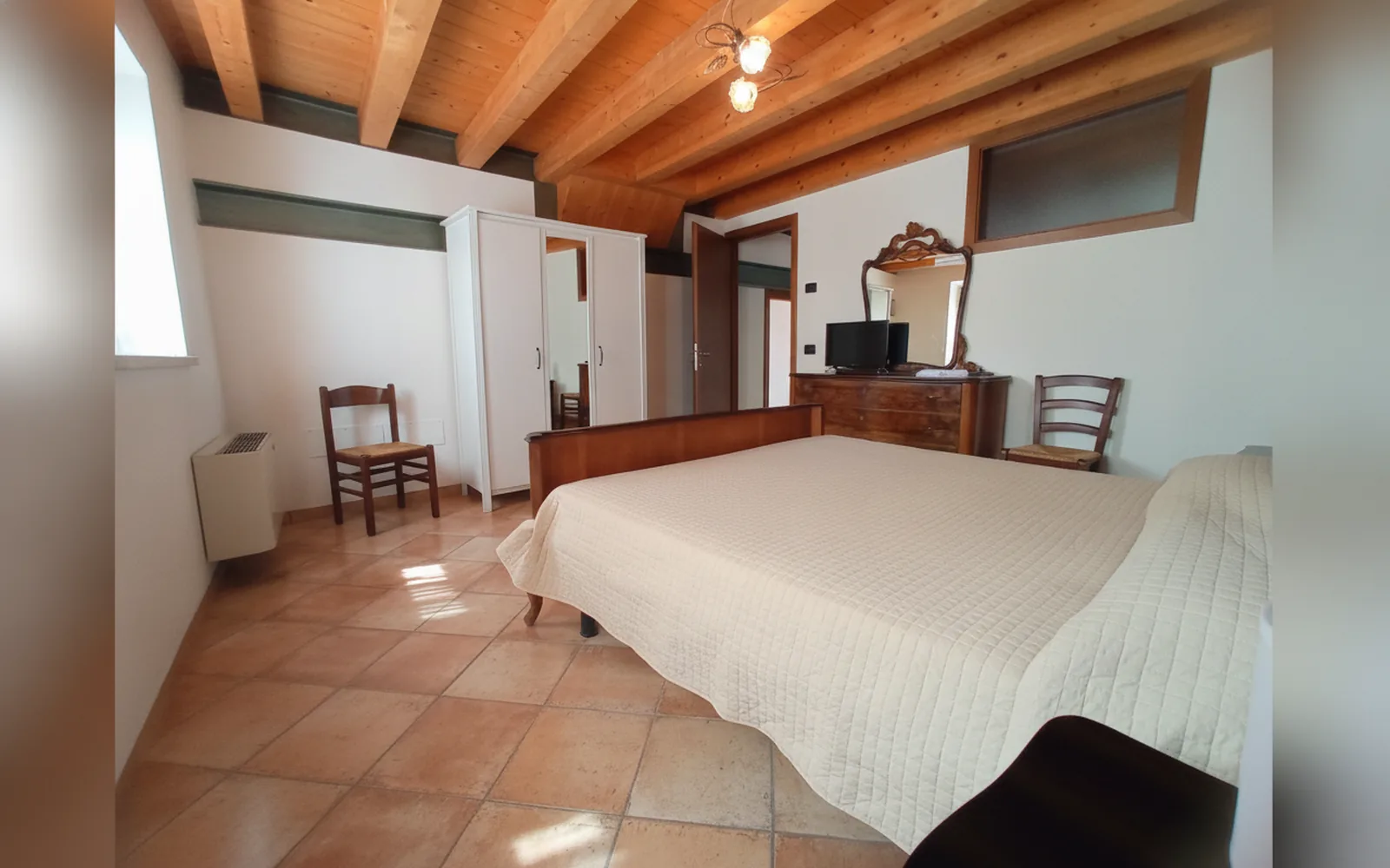 Camera con bagno privato — Agriturismo Corte Maccini, Verona (foto 17)